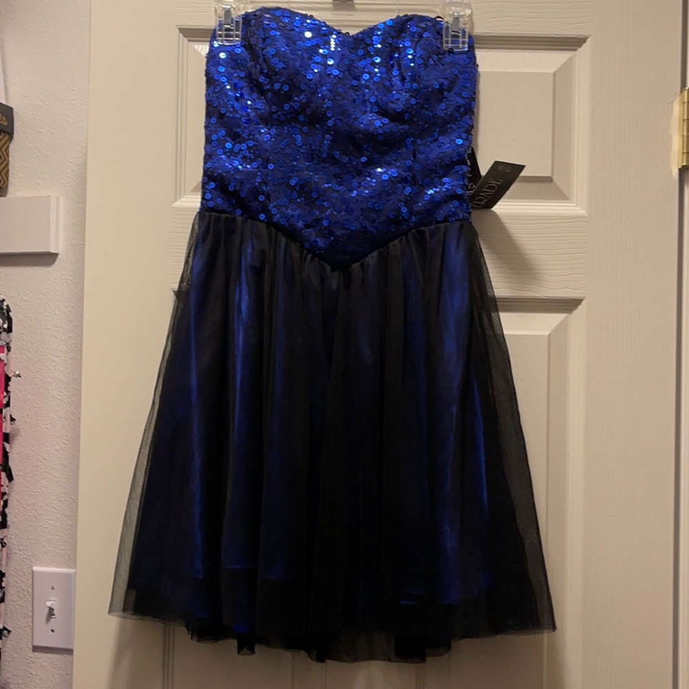 Strapless dress